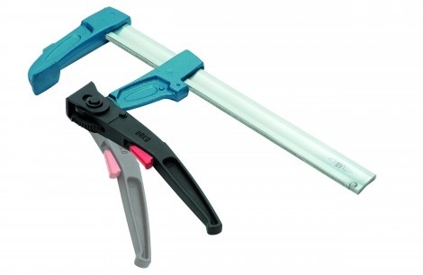 Presse Rapide Ă Levier URKO - Serrage 300mm - Saillie 107mm - Rail 35x8mm - 4003L