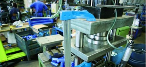 Presse Hydraulique URKO - Serrage 600mm - Saillie 107mm - Rail 35x8mm - 503H2 – Image 4